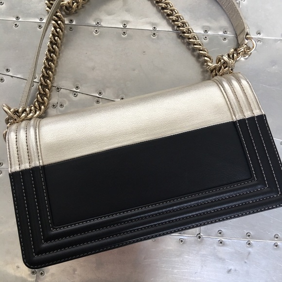 Chanel Bicolor Le Boy Flap Bag - Picture 13 of 14